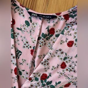 💋🎀🍒 Gorgeous mini dress Zara size M. Mint condition